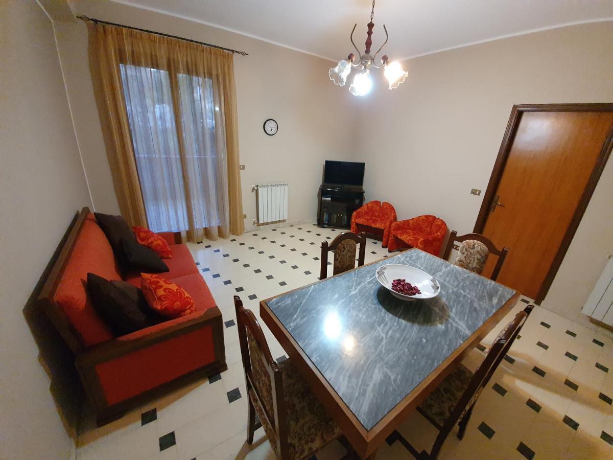 La Fenice Apartment Naro Exterior photo